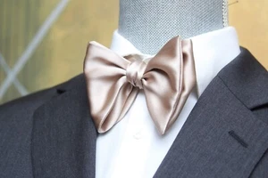 Men's Self-tied Bow Tie 100%Silk Big Butterfly Beige Charmeuse S665 - Picture 1 of 8