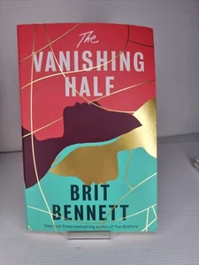 The Vanishing Half: Longlisted for the Women's Prize 2021 by Brit Bennett... - Foto 1 di 2