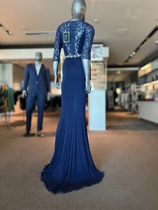 Blumarine Spitzenkleid mit Swarovski verziertem Gürtel $ 1995 Neu mit Etikett - Bild 1 von 9