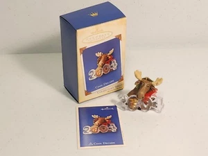 Hallmark Keepsake Ornament Cool Decade 2004 Moose - Imagen 1 de 7
