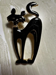 Black enamel cat pin - Picture 1 of 3