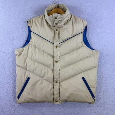 Vintage Woolrich Men's Down Puffer Vest Tan Khaki Size L Insulated Snap Outdoors - Image 1 of 4