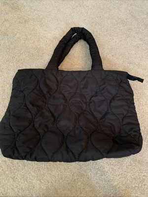 Bolso estilo hobo hinchado de nailon para mujer de gran capacidad negro Foto 1 de 4