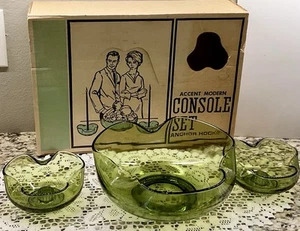 VTG Anchor Hocking 3-Piece Green Glass Console Set Bowl Candle Holders w/Box MCM - Picture 1 of 11