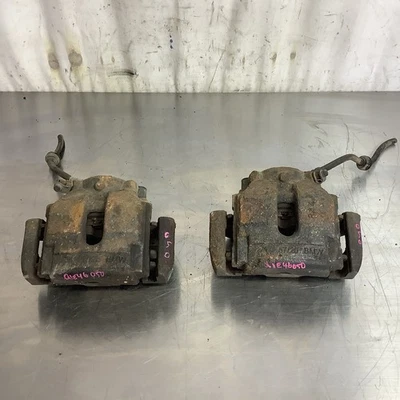 01-06 BMW E46 330Ci 330i tracción trasera juego de 2 pinzas de freno delanteras izquierda y derecha OEM Foto 1 de 4
