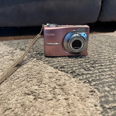 Kodak EasyShare C713 7.0MP Digital Camera - pink  (C713).UNTESTED READ DESCRIPT - Image 1 of 4