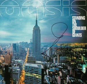 Foto de portada de álbum firmada por Noel Gallagher 12x12 Oasis 2 autógrafos + certificado de autenticidad - Imagen 1 de 1