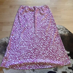 DIESEL Y2K Patterned Pink Satin Midi Skirt Size Medium - Picture 1 of 7