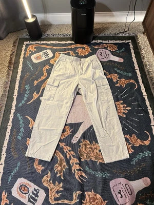 Men’s Small GAP Khaki Baggy Cargos - Image 1 of 4