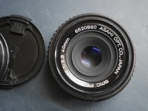 Pentax 40mm F/2.8 SMC Pancake Manual Focus Pentax-M Lens - Picture 1 of 9