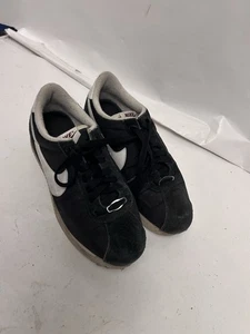 Nike purple black and white sneakers women 8 US - Picture 1 of 6