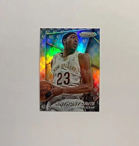 2014-15 Panini Prizm #5 (variación) ¡Anthony Davis (refractor Silver Prizm)!!!!! - Imagen 1 de 2