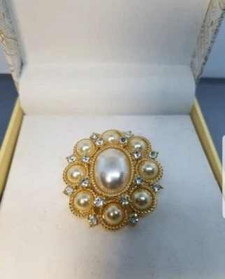 Prendedor/broche Charter Club tono dorado cristal transparente cuentas blancas $29,50 nuevo Foto 1 de 4