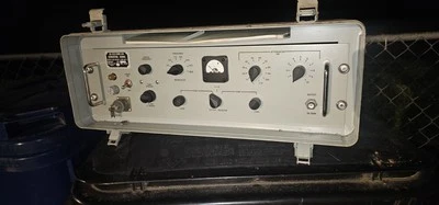 Generador de señal SG-823/URM-144 Foto 1 de 4