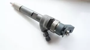 New Genuine BOSCH Fuel Injector 0 445 110 601 BMW 13537812881 - Picture 1 of 5