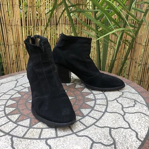 Aquatalia Faris Ankle Boots Size 8 Perforated Suede Leather Block Heels Booties - Picture 1 of 7