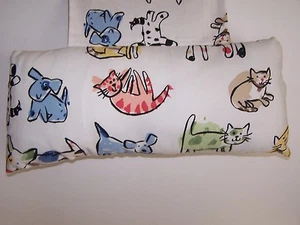 Stay Put Comfort Pillow Cat Dog 21 X 11 Oblong Pastel Colors Handmade NWOT - Picture 1 of 6