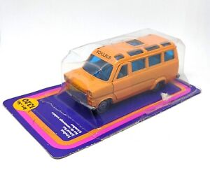 Siku 1320 Ford Transit "SCHULBUS" School Bus (16 SPOKE WHEELS) on opened card