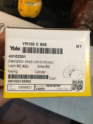 Yale Cirrus PASSAGE  Door Handle Kit YR100 C 605 brass knob new in box - Image 1 of 4