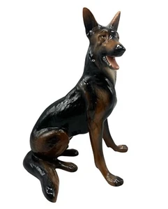 Statuina cane pastore tedesco in ceramica dipinta a mano nera e marrone alta 14"... - Foto 1 di 12