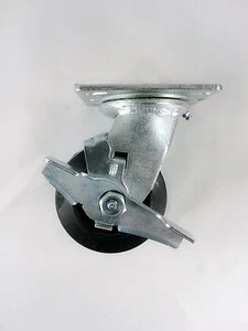 4" x 2" Rubber On Cast Iron Caster - Swivel with Brake - Picture 1 of 2
