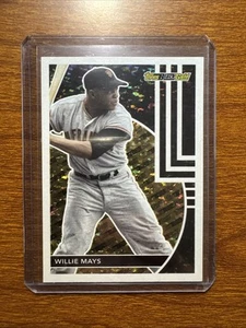 2024 Topps Update Series - Topps Black Gold Willie Mays #BG-21 - Picture 1 of 2