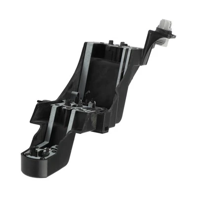 Efficient Installation of Rear Left Light Socket for BMW For E60 Series - Image 1 of 4