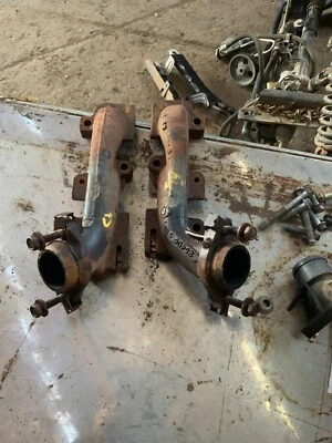 Dodge Nitro 3.7L Juego Colector Exhuast Lateral 05 06 07 08 09 10 11 12 OEM Par Foto 1 de 3