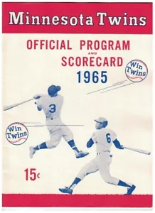 1965 Minnesota Twins Baseball Program Scorebook vs New York Yankees - Picture 1 of 11