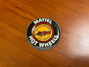 1969 Vintage Hot Wheels Mattel HeavyWeights Fire Engine Button - Bild 1 von 7