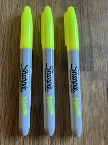 Sharpie Classic Fine Point Permanent, NEONGELB feine Kugelspitze (3 MARKER) - Bild 1 von 11