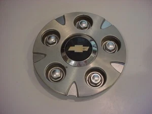nice,first issue OEM Chevrolet S10 Blazer XTREME Center Cap 15092731 SILVER - Picture 1 of 4