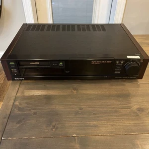 Sony EV-S3000 Hi8 Video Cassette Recorder VCR – With Remote And Manual Powers On - Picture 1 of 10