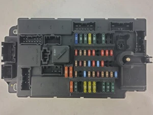 MINI R56 2007 M3 Fuse Box JBE Junction Fusebox Control Module 6135 3451925 01 - Picture 1 of 9