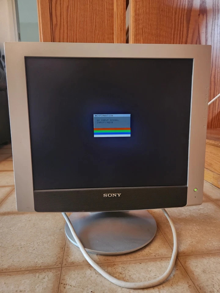 Sony SDM-HX73 LCD Monitor - Image 1 of 3