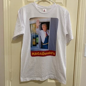 Donald Trump MAGADONALDS T Shirt Official MAGA Gear Winred Size M Rare Sold Out - Picture 1 of 4