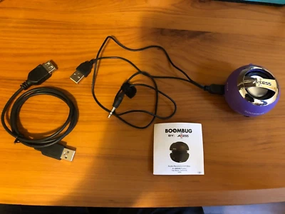 Mini altavoz con cables Boombug Axess Foto 1 de 2