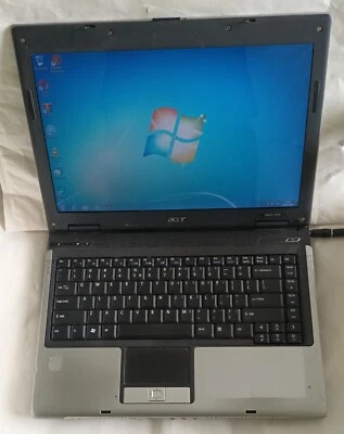 Ноутбук Acer Aspire 5570/5572 ZR1 14,1 дюйма 1 ГБ 120 ГБ Windows 7 Bluetooth Wi-Fi - Изображение 1 из 4