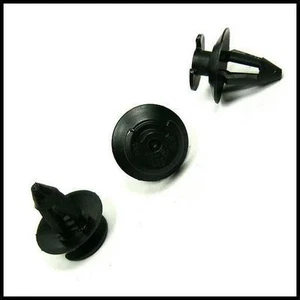 NOS VW MK1 MK2 POLO SCIROCCO INTERIOR DOOR CARD PANEL FIXING CLIP (x1) Passat - Picture 1 of 1