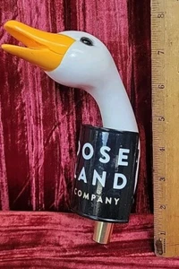 USED GOOSE ISLAND BEER COMPANY Beer Tap Draft Heavy Handle Bar Pub PORCELAIN - Picture 1 of 14