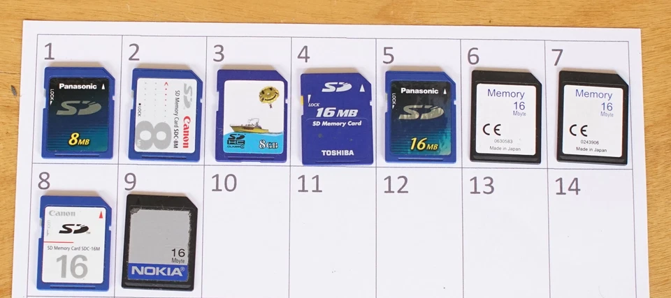 1x Rare Vintage 8MB & 16MB Memory Card AU Stock #7 - Image 1 of 2