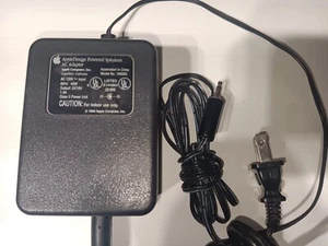 Vintage APPLE M6082 AppleDesign Powered Speakers AC Adapter - Picture 1 of 4