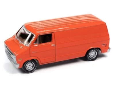 DODGE Tradesman Van - 1976 - redorange - Johnny Lightning 1:64