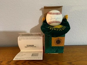 Pristine MICHAEL JORDAN Signed Autographed Baseball UDA Upper Deck COA and Box - Picture 1 of 10