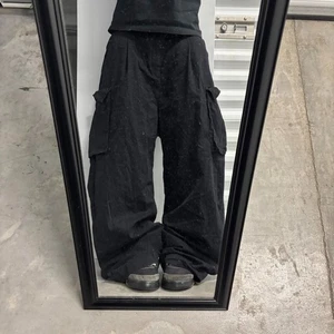 Vintage Y2K/2000s Baggy Black Streetwear Skater Wide Leg Cargo Pants! Sz L - Picture 1 of 7