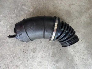 Dodge RAM 2500/3500 6.7 Cummins Diesel Air Intake Cleaner Duct Tube Factory OEM - Picture 1 of 6