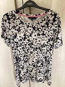 Crew Clothing Navy Floral Print T Shirt Size 14 - Picture 1 of 4