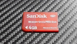 4GB Sandisk PSP Memory Card - Memory Stick PRO Duo Red Genuine UK SELLER - Picture 1 of 4