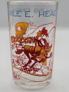 VINTAGE 1974 WARNER BROS WILE E. COYOTE ROADRUNNER JUICE GLASS - Picture 1 of 15
