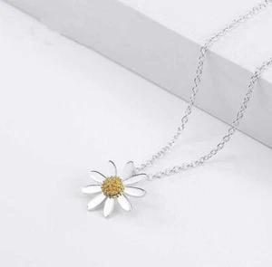Elegant Flower Daisy Silver SP Gold Tone Pendant Necklace - Picture 1 of 2